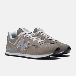 New Balance Men's Classic 574 Gray/White Suede Shoes Size 9.5